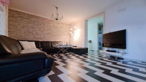 Hugo Apartments Risan